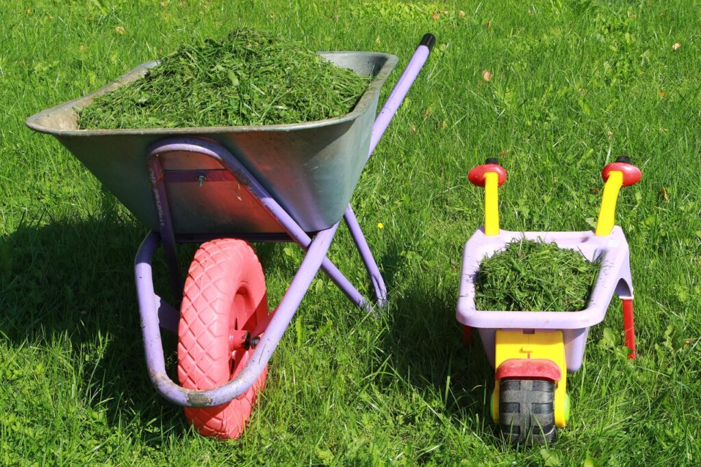 Wheelbarrows 6590825 1280